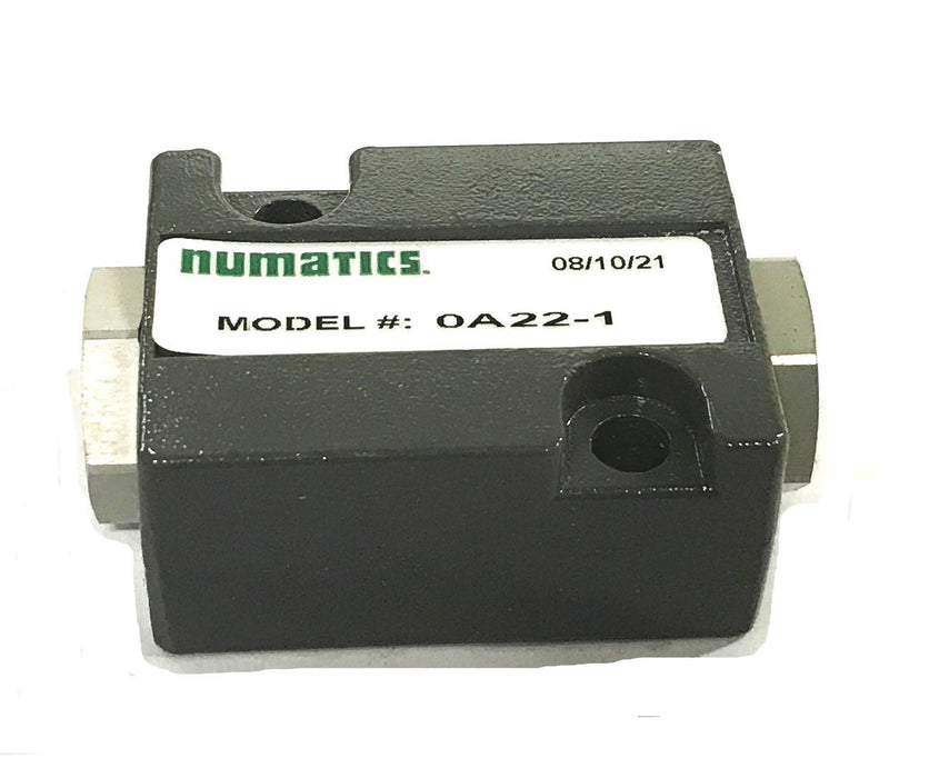 Numatics 1/8 inch Shuttle Valve Model# OA22-1 NOS