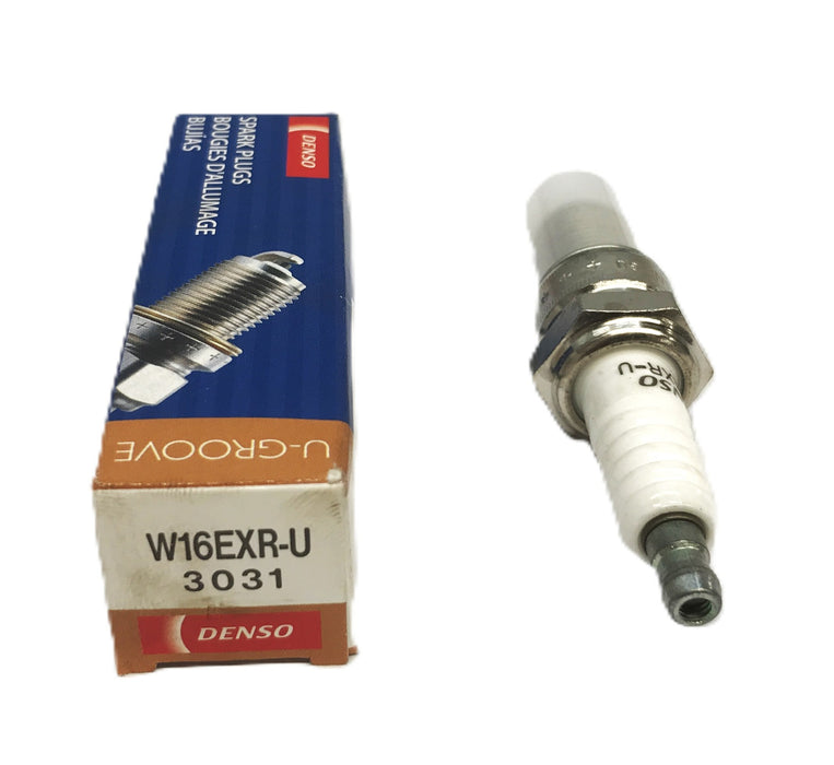 Denso U-Groove Spark Plugs W16EXR-3031 [Lot of 12] NOS