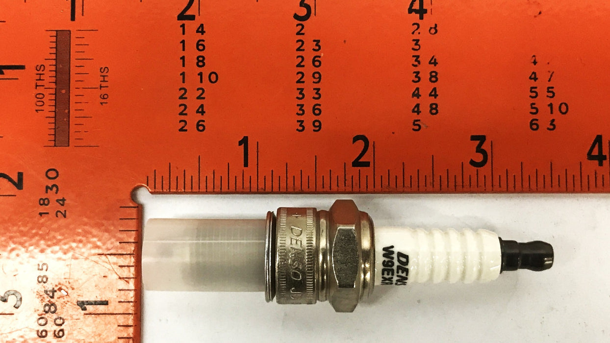 Denso U-Groove Spark Plugs W9EXR-U-6044 [Lot of 14] NOS