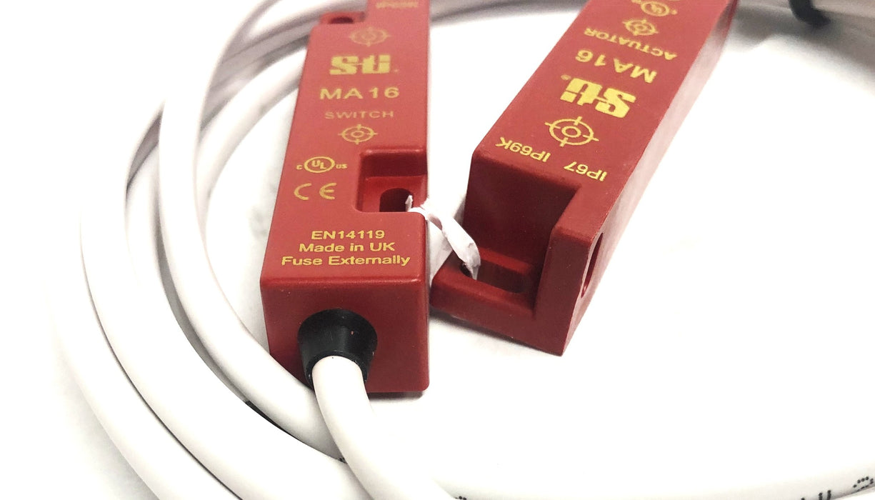 Omron SU MA-16AP10C3 1N/C 3M Pre-Wired Cable 44507-1650 NOS