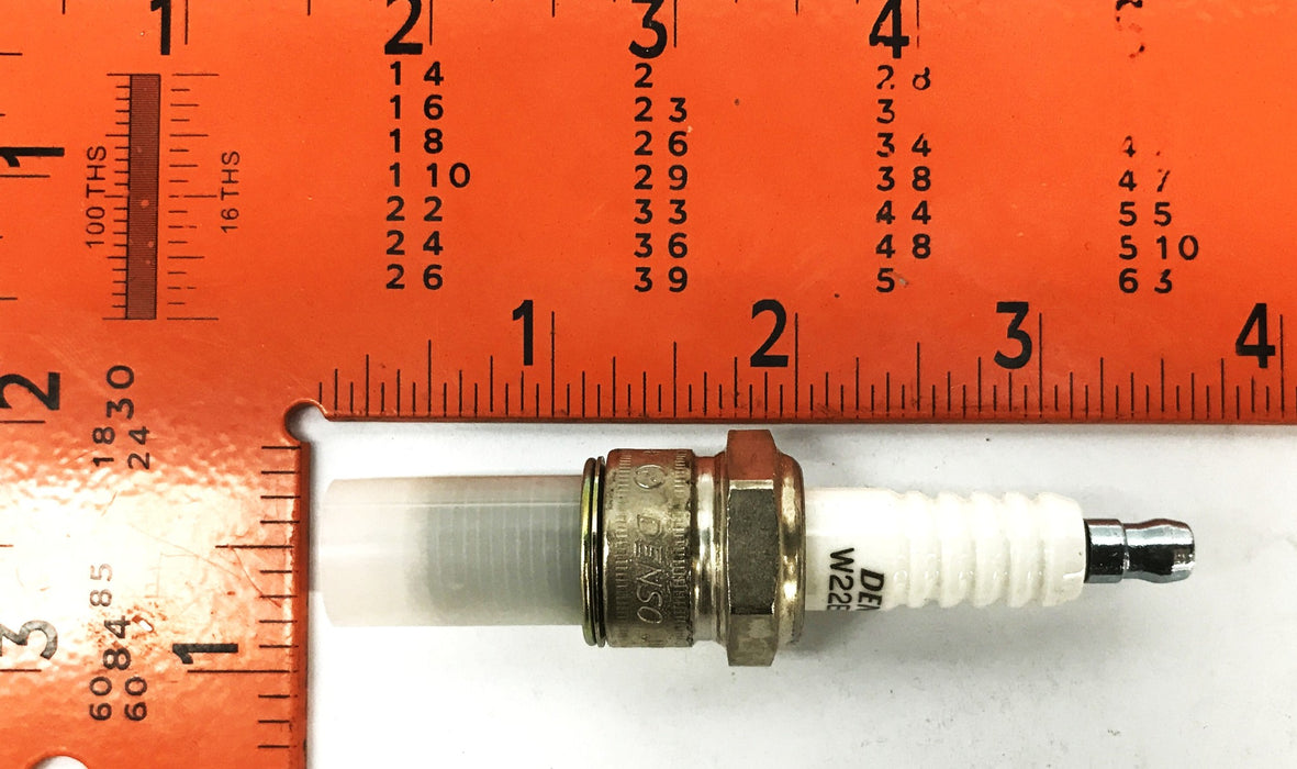 Denso U-Groove Spark Plug W22EPR-U-3088 [Lot of 15] NOS