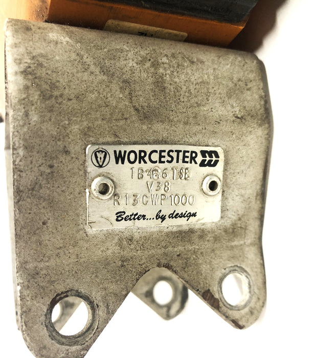 Worcester Controls Pneumatic Rotary Actuator Model 10 Series 39 USED