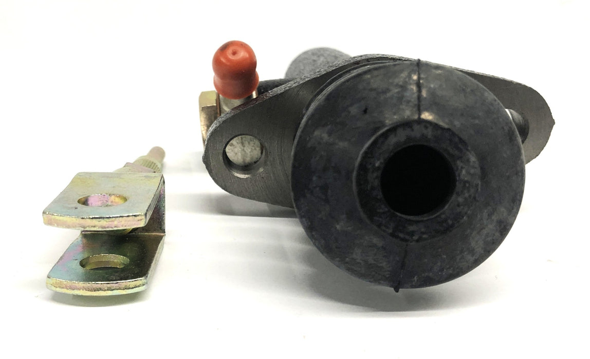 Doosan Master Cylinder D600301A NOS