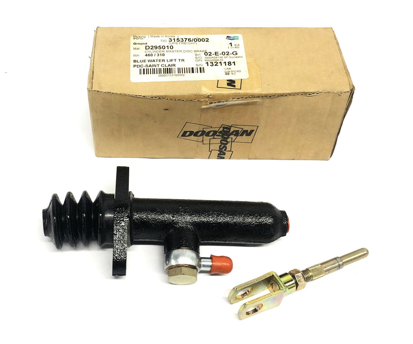 Doosan Master Cylinder D295010 NOS
