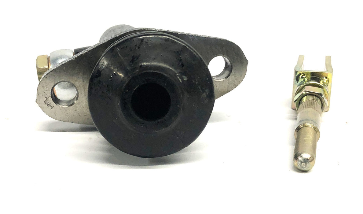 Doosan Master Cylinder D295010 NOS