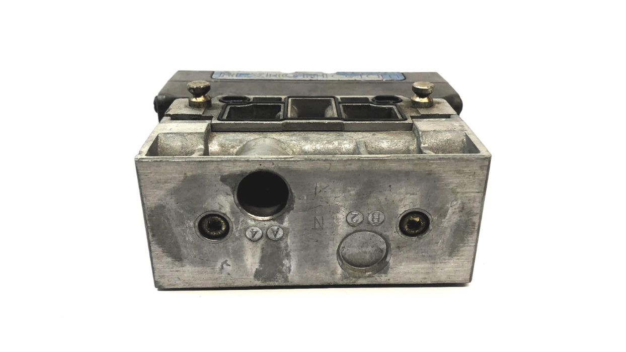 Rexroth Solenoid Directional Valve GS-020062-02424 USED