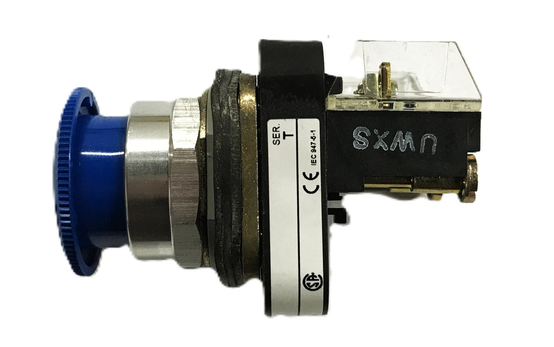 Allen-Bradley Blue Switch Push-Pull Device 800T-FXT7D4 NOS