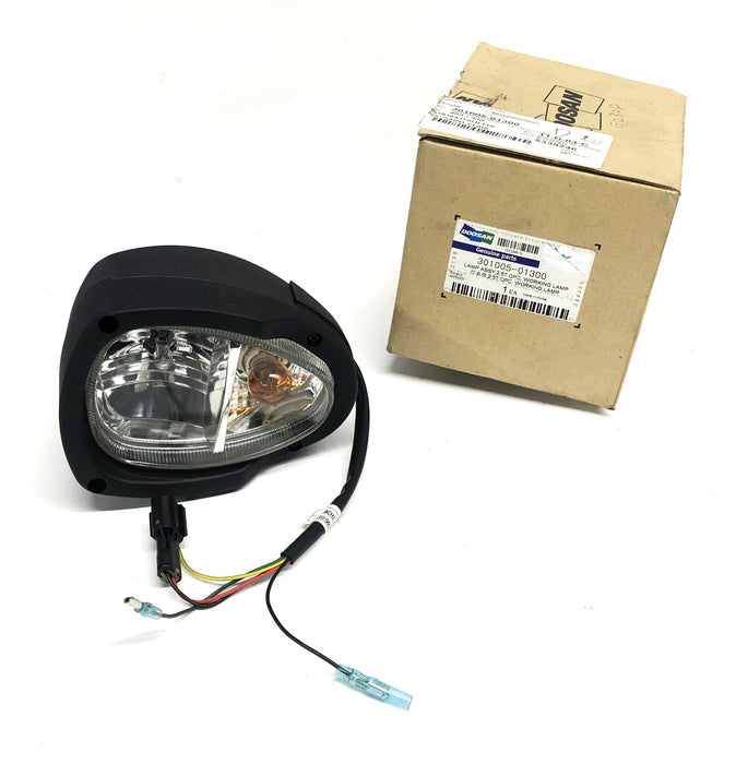 Doosan 2.5T OPC Lamp Assembly 301005-01300 NOS