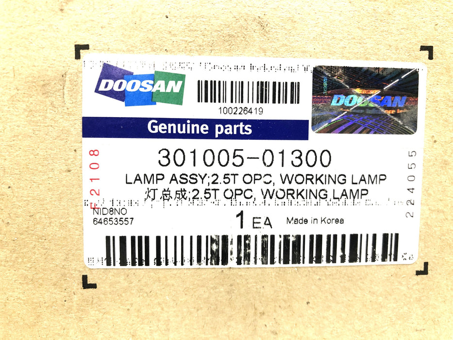 Doosan 2.5T OPC Lamp Assembly 301005-01300 NOS