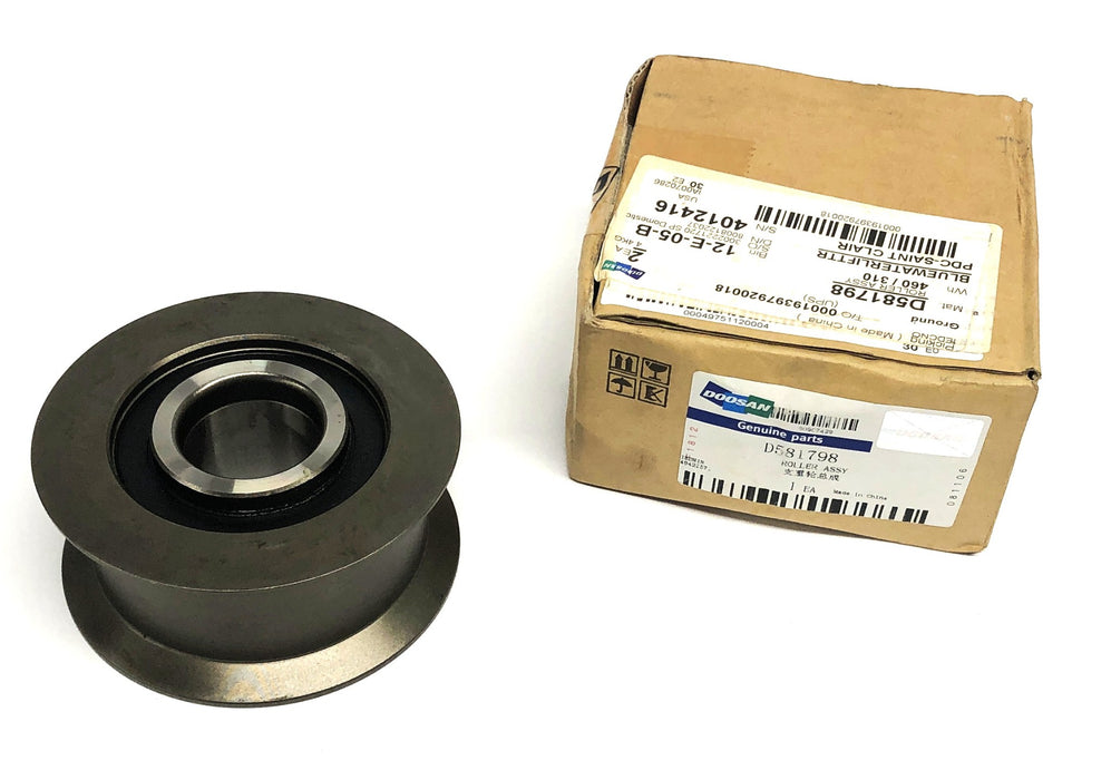 Doosan Roller Mast Bearing Assembly D581798 NOS