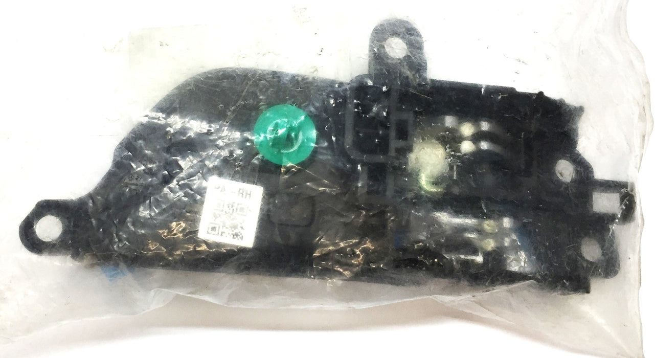 Hyundai Interior Door Handle 82620 G2000PGB NOS