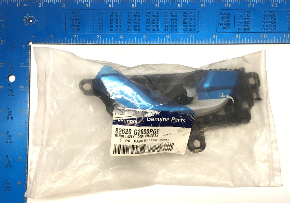 Hyundai Interior Door Handle 82620 G2000PGB NOS