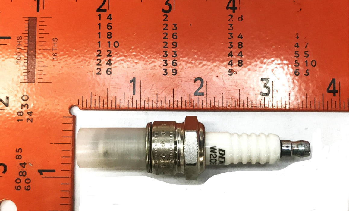 Denso U-Groove Spark Plugs W20ES-U-3051 [Lot of 10] NOS