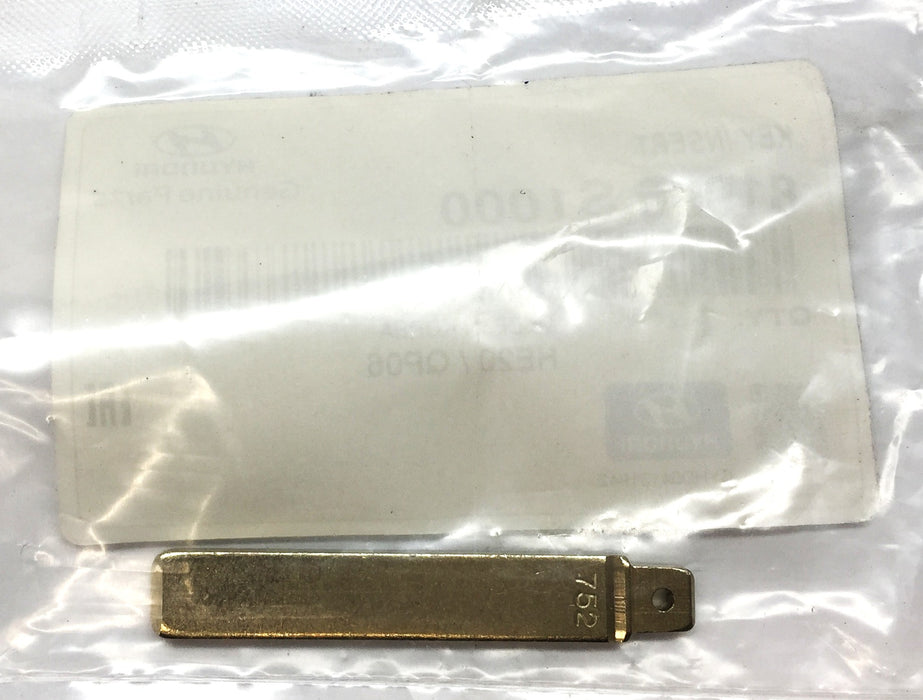 Hyundai Blank Insert Key 81996 S1000 NOS