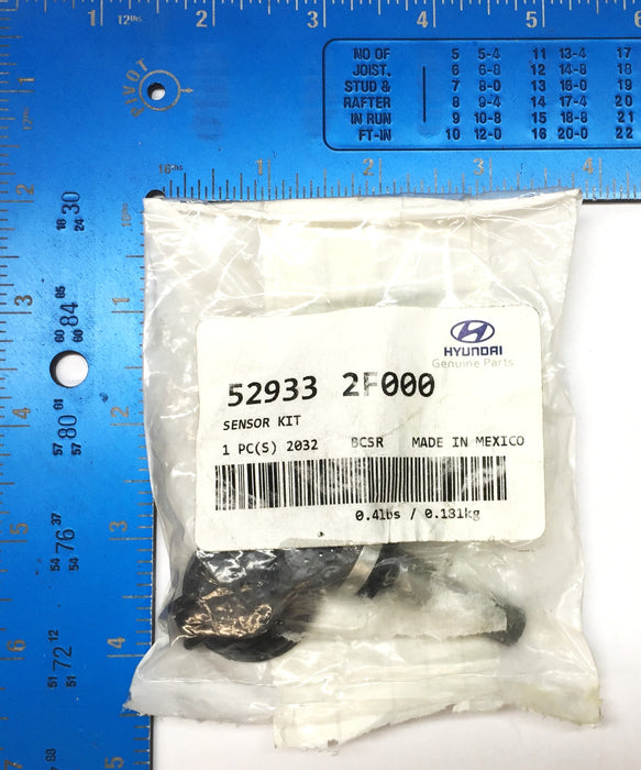Hyundai Sensor Kit 52933 2F000 (529332F000) NOS