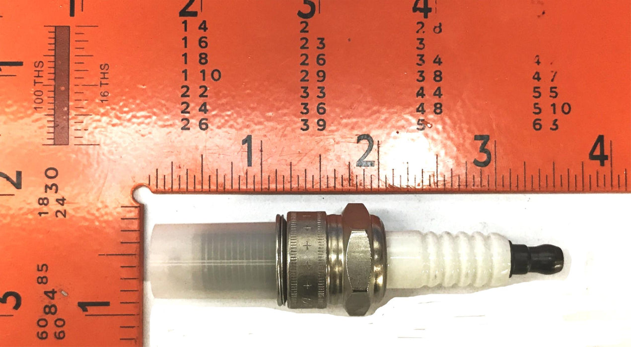 Denso Spark Plugs W14EXR-3013/14 [Lot of 12] NOS