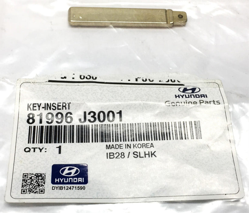 Hyundai Insert Key Blank 81996 J3001 (81996J3001) NOS