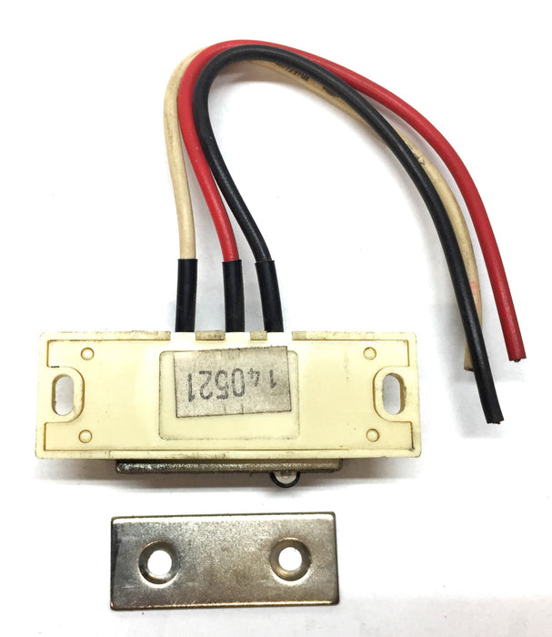 Takigen Magnetic Catch Sensor w/Three Lead Wires and Plate 140521 [Lot of 3] NOS