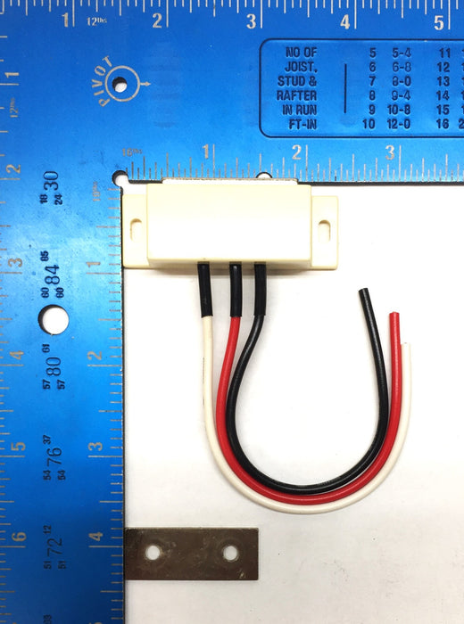 Takigen Magnetic Catch Sensor w/Three Lead Wires and Plate 141114 [Lot of 2] NOS