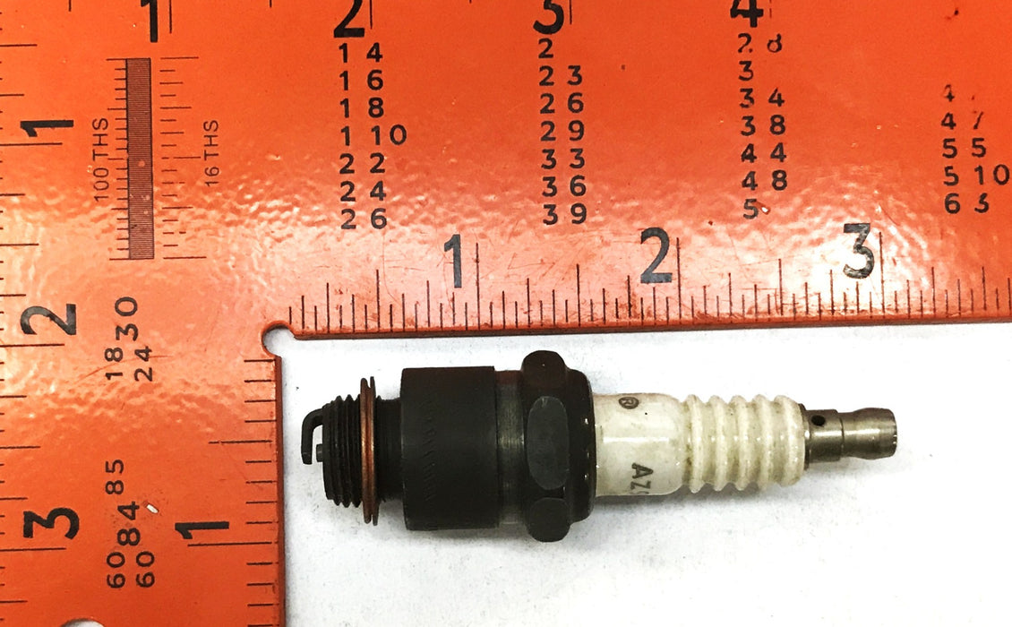 Autolite/MCF Spark Plugs AZ9-306 [Lot of 7] NOS