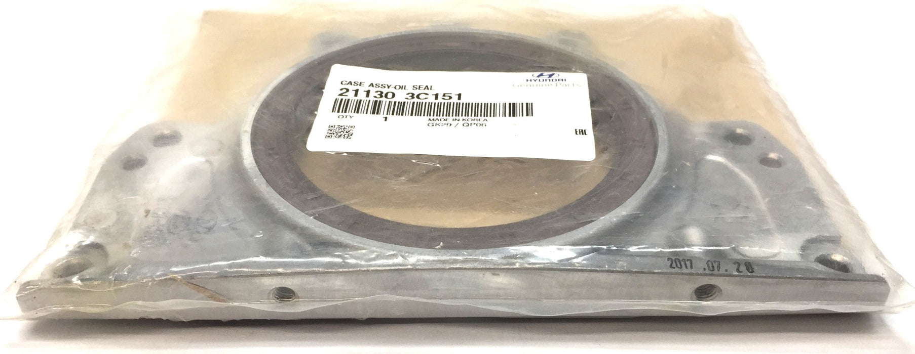 Hyundai Oil Seal Case Assembly 21130 3C151 NOS