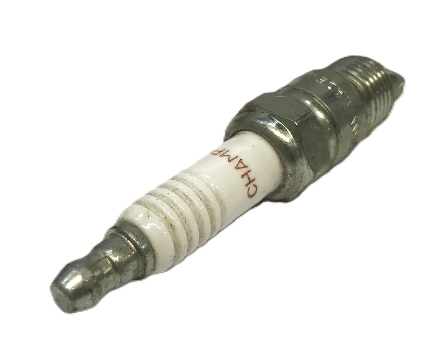 Champion Spark Plugs RV17YC-25 [Lot of 7] NOS