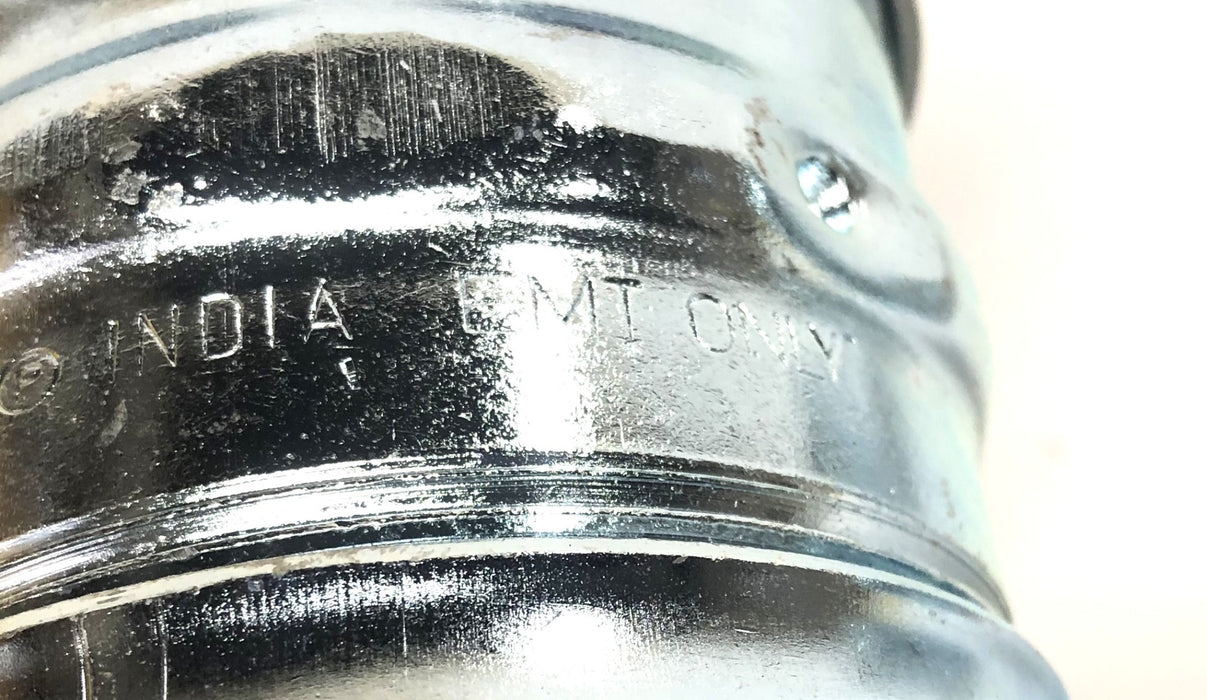 Thomas & Betts EMT Only Compression Type Coupling 2-1/2 Inch [Lot of 4] NOS