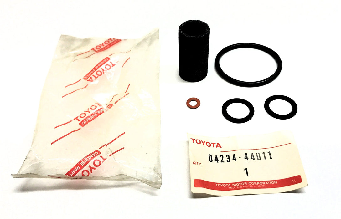 Toyota Fuel Filter Element Kit 04234-44011 NOS