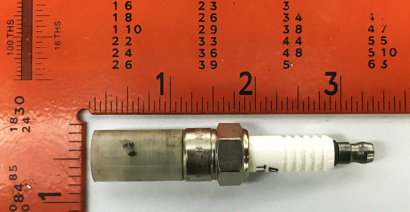 Denso U-Groove Spark Plugs T16EPR-U-5023 [Lot of 7] NOS