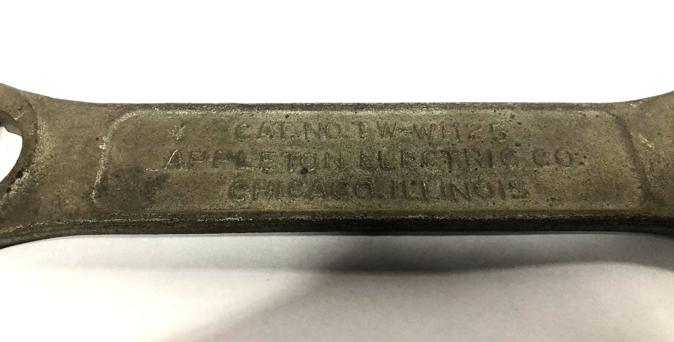 Appleton 1 Inch To 1-1/4 Inch Conduit Wrench TW-W1125 USED