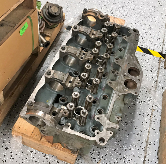 Detroit Diesel Cylinder Head Assembly 23511352 REMANUFACTURED