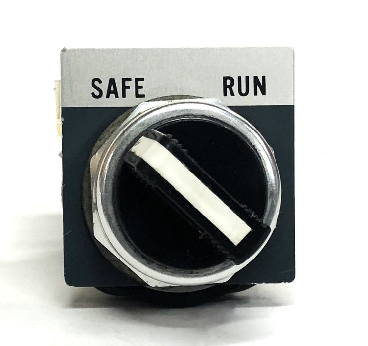 Allen-Bradley Series T NEMA Type 4.13 Selector Switch 800T-H5 NOS