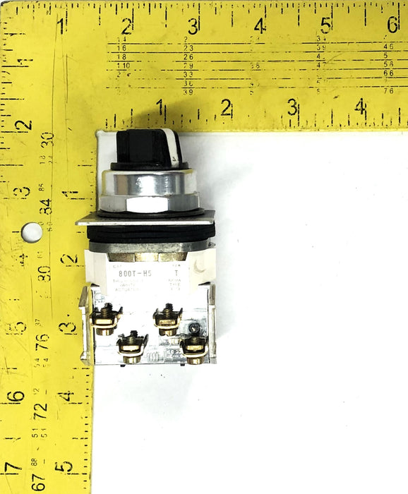 Allen-Bradley Series T NEMA Type 4.13 Selector Switch 800T-H5 NOS
