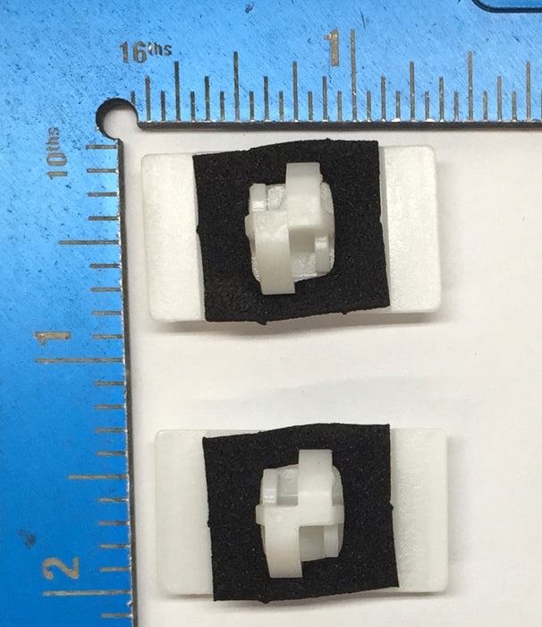 Hyundai Retainer Clip 87758 G2000 (87758G2000) [Lot of 2] NOS