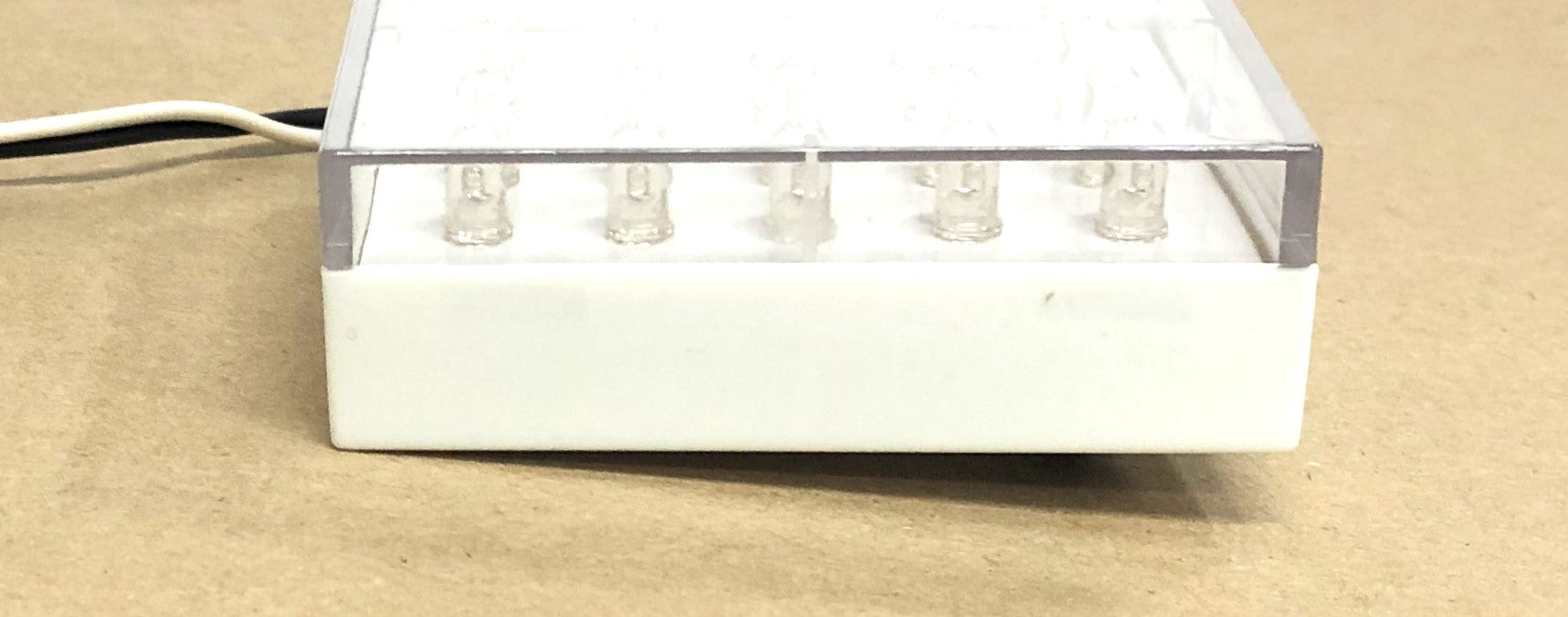 Unbranded 120V 60Hz 1004 LED Flood Light NL20A120C NOS