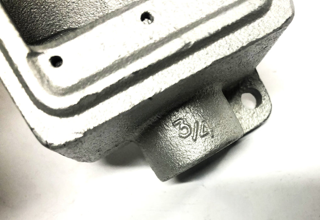 OZ-Gedney 3/4 Inch 210 CU IN Conduit Body FSG-1-75 NOS
