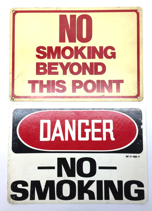 Unbranded 14" x 10" 'NO SMOKING' Plastic Sign Pack (2pcs) USED