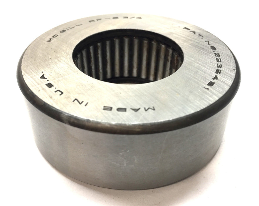 McGill Enclosed Needle Roller Bearing RF-2 3/4 NOS