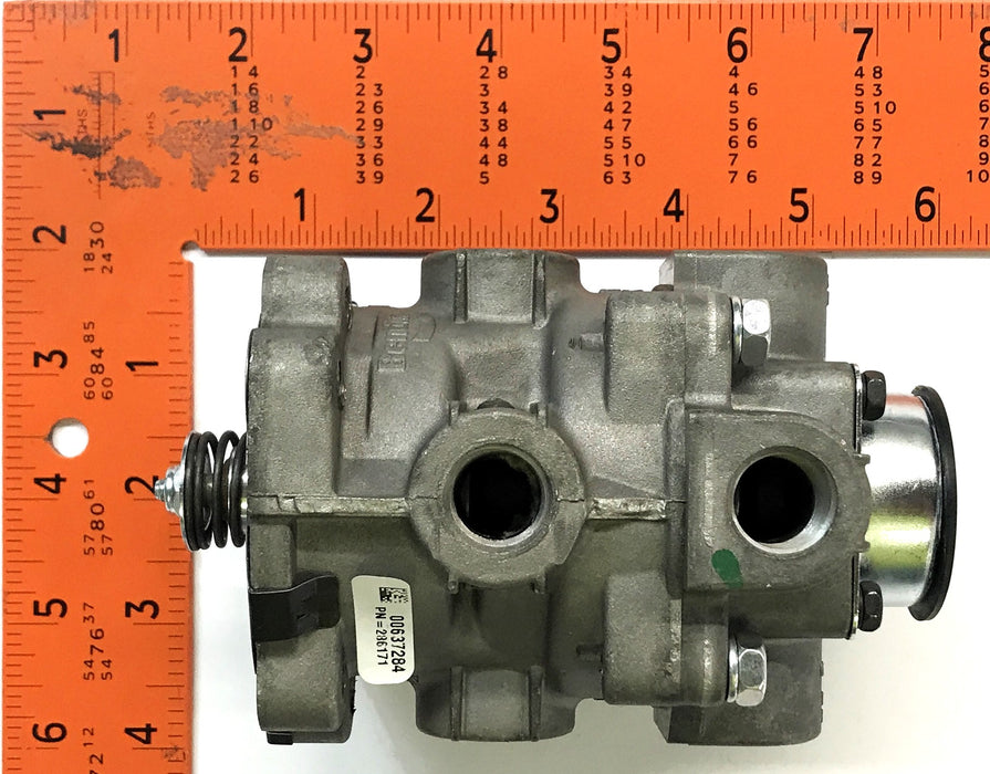 Bendix Foot Brake Valve 286171N NOS