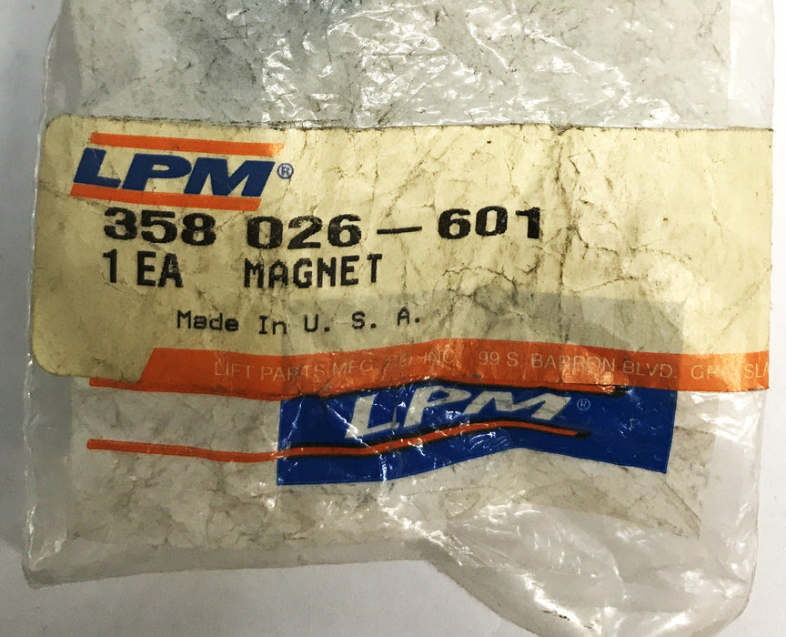 LPM Magnet Sleeve 358-026-601 NOS