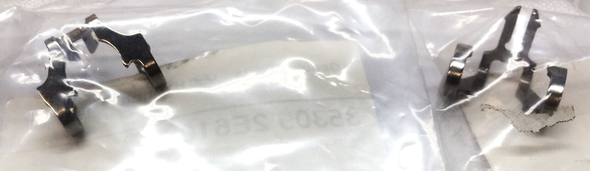 Hyundai Fuel Injector Clip 35309 2E610 [Lot of 2] NOS