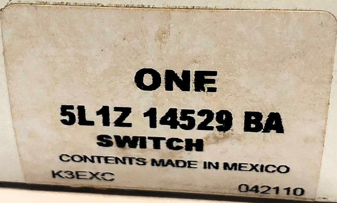 Motorcraft Ford Window Control Switch 5L1Z-14529-BA (5L1T-14529-ABW) NOS