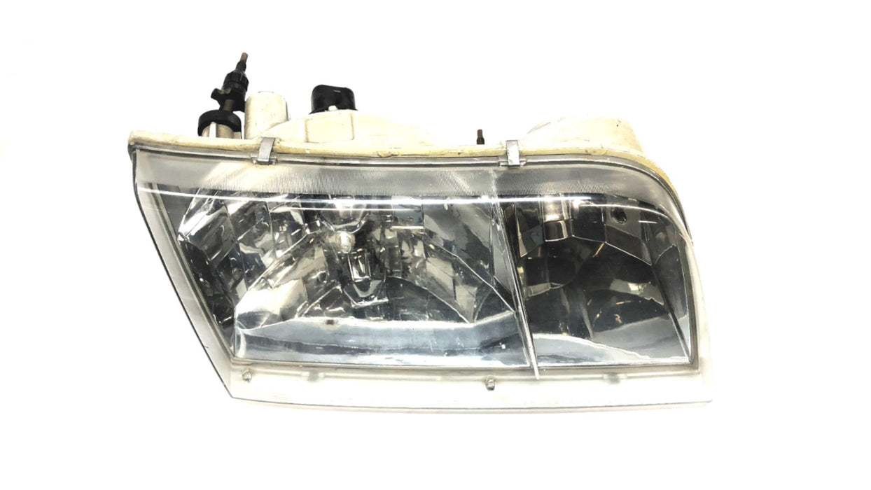 Ford RH Headlight (No Orange Bulb) F8AB-13005-A USED