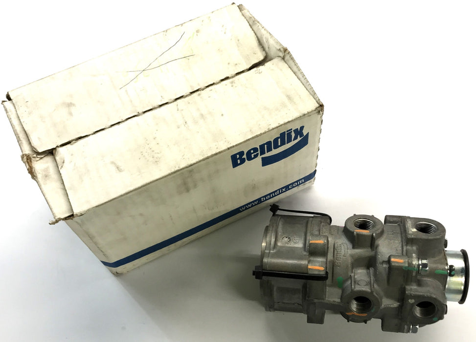 Bendix Foot Brake Valve 101100N NOS