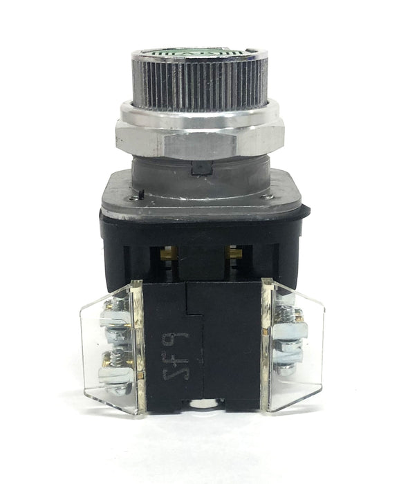 Allen-Bradley Series T Green Flush Button With "D" Cam 800T-KD1AAXX NOS