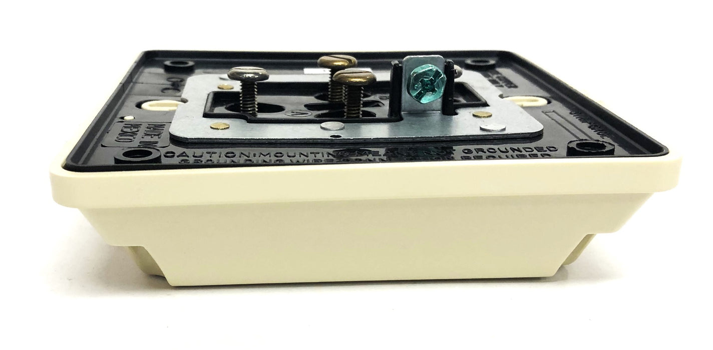 Leviton Extra Heavy Duty 4-in-1 Grounding Receptacle 21254-I NOS