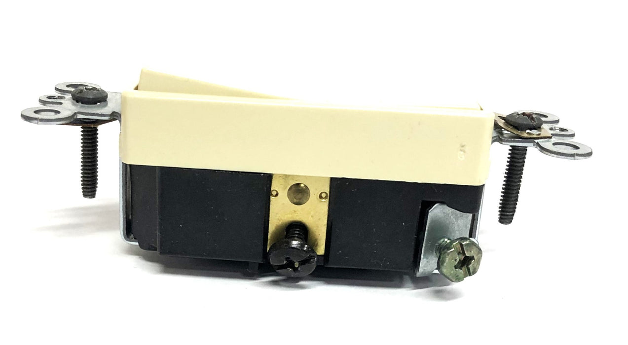 Leviton Ivory 3-Way Rocker 5693-2I [Lot of 3] NOS