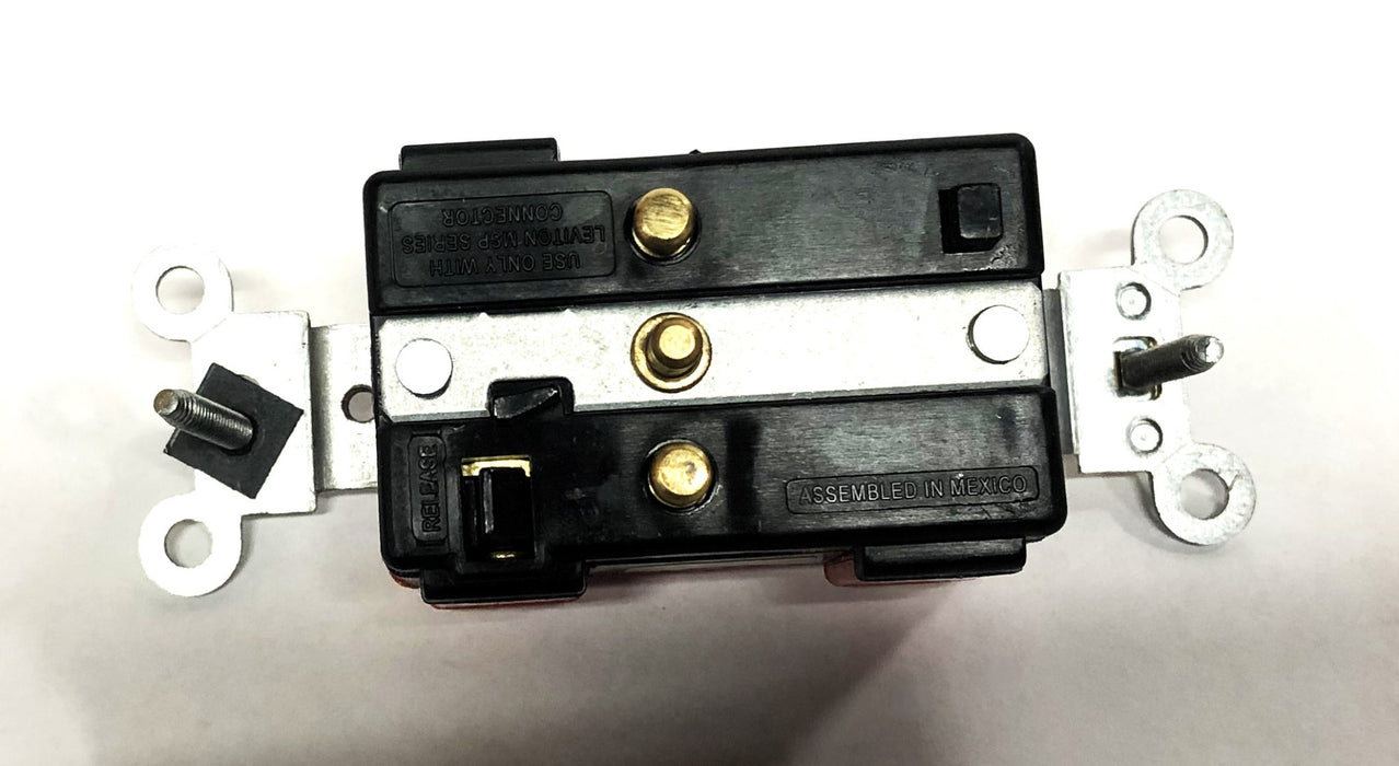 Leviton Ivory 20A 120/2477VAC Industrial Grade Locking Switch M1221-IL NOS