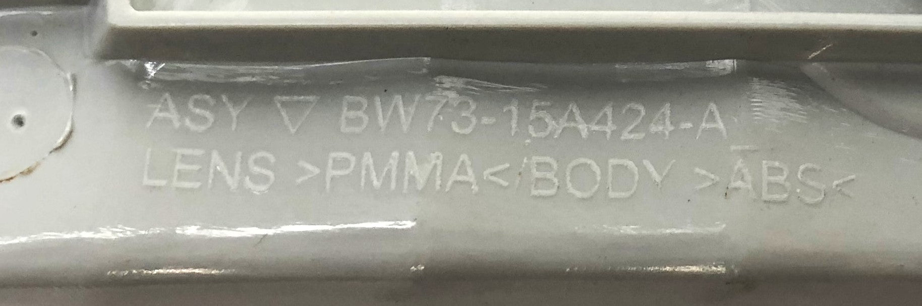 Ford RH Headlight Assembly BW73-15A424-A (6W7Z-15A201-AA) NOS