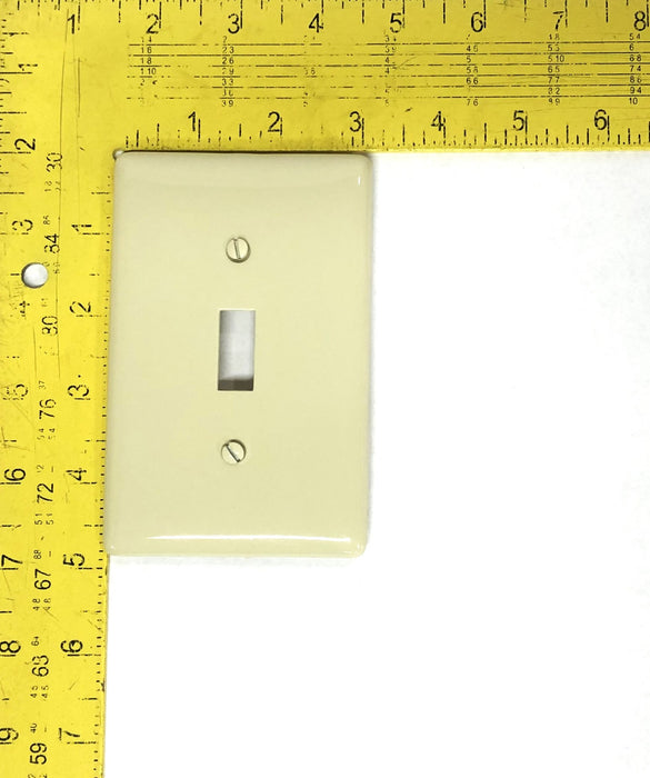 TradeSelect Nylon M-Sized Plate 1 Gang/ Toggle Switch Ivory NPJ1I [Lot of 17]NOS